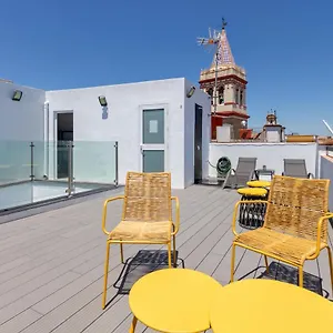 Appartement Nine O Clock San Luis Skyview, Séville